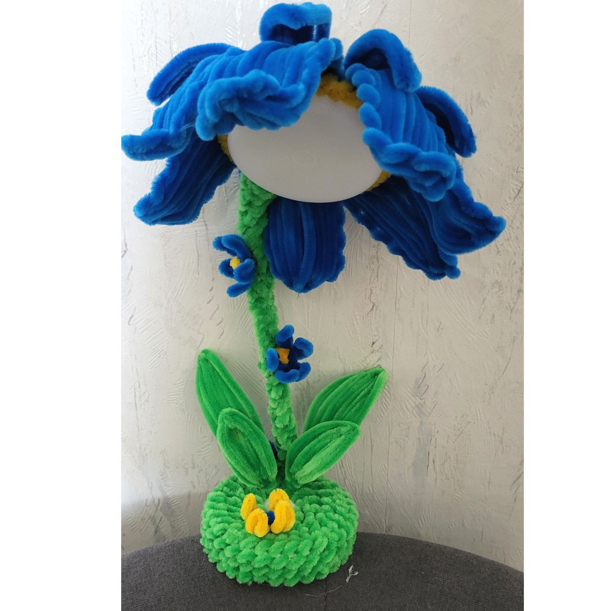 Lampe en fil chenille